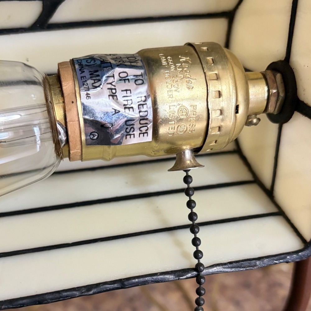 Vintage Tiffany Style Stained Glass Bankers Desk Lamp Floral Butterfly Victorian - Picture 11 of 16